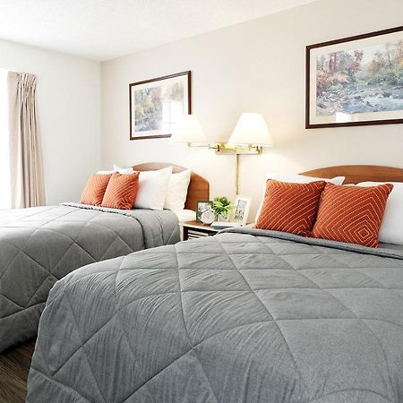 Intown Suites Extended Stay โคโลราโดสปริงส์ ภายนอก รูปภาพ